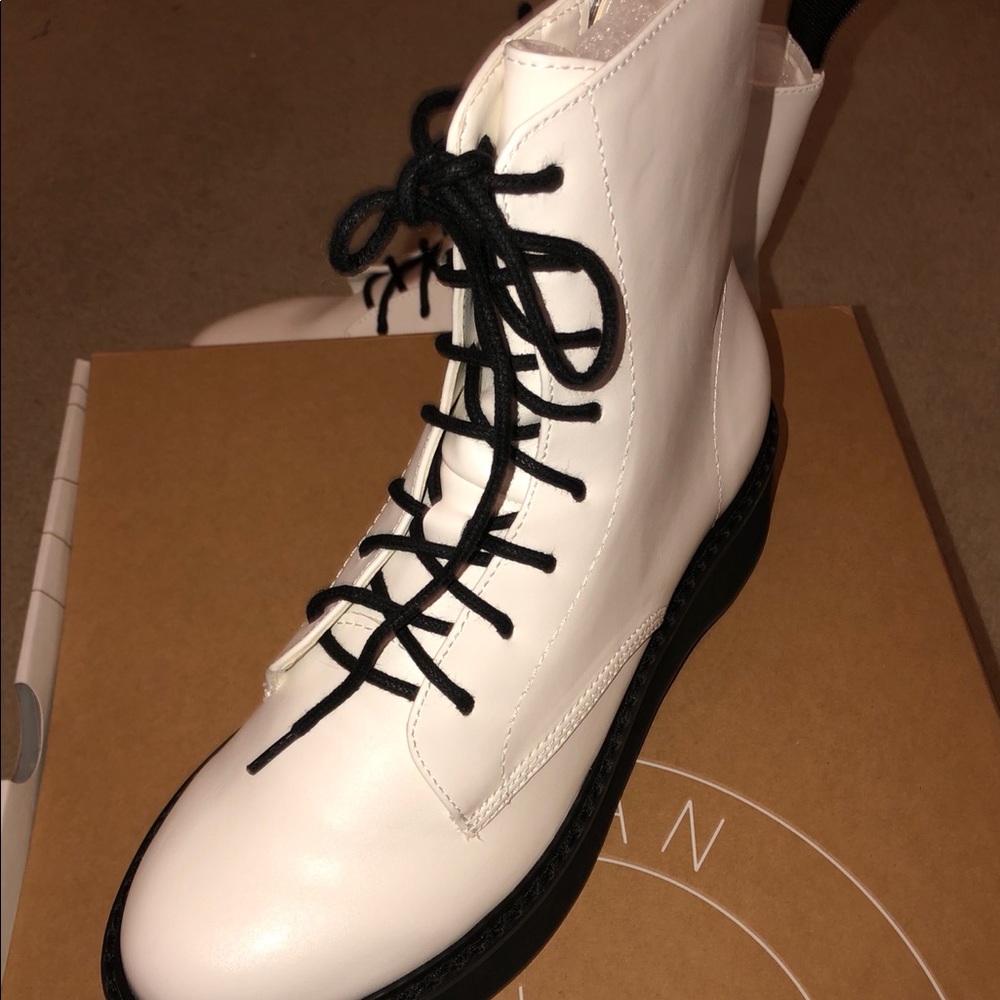 Urban Outfitters White Combat Boot - Picture 4 of 6